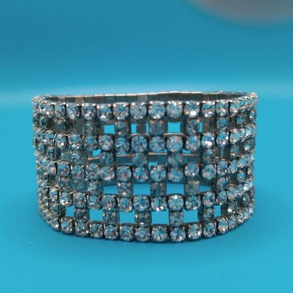 Vintage Clear Rhinestone Stretch Bracelet Silver Tone Wide Sparkling Cuff - Picture 9 of 9